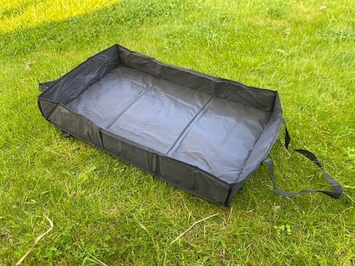 Carp fishing roll unhooking - roll,